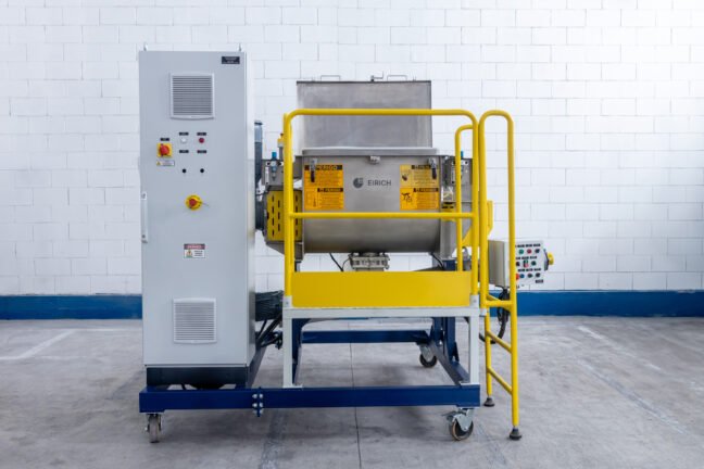 Eirich apresenta na Fispal 2024 – Misturador de Pás de Laboratório FPB 5